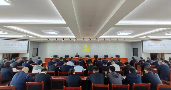 唐云骅在太白山旅游区讲廉政教育党课